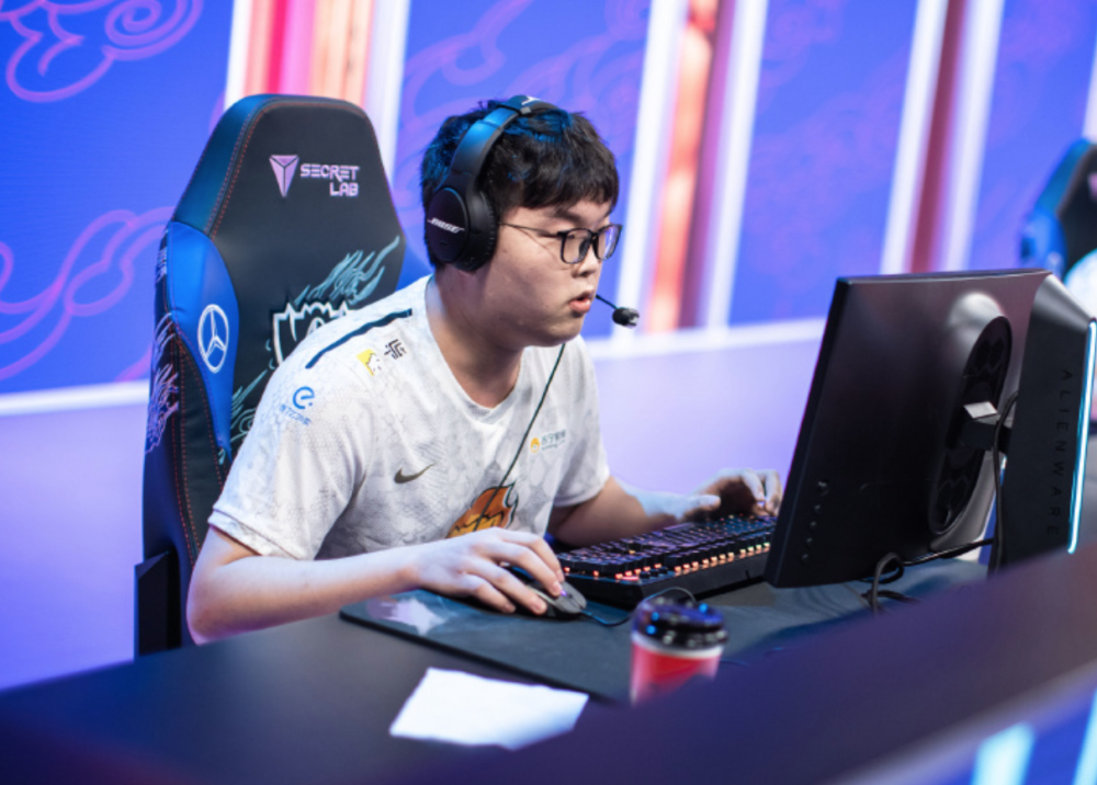 LGD力克C9，CoreJJ线上压制力十足焦点之战四强赛，引爆全场热议的简单介绍