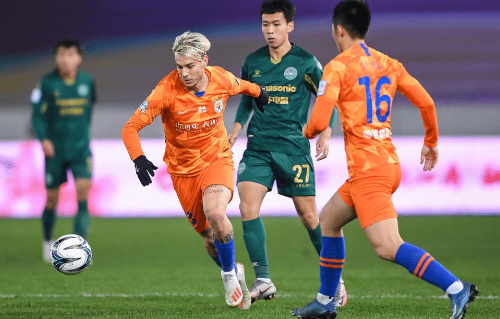 开云体育登录-富力客场大比分胜出，积分榜领先优势