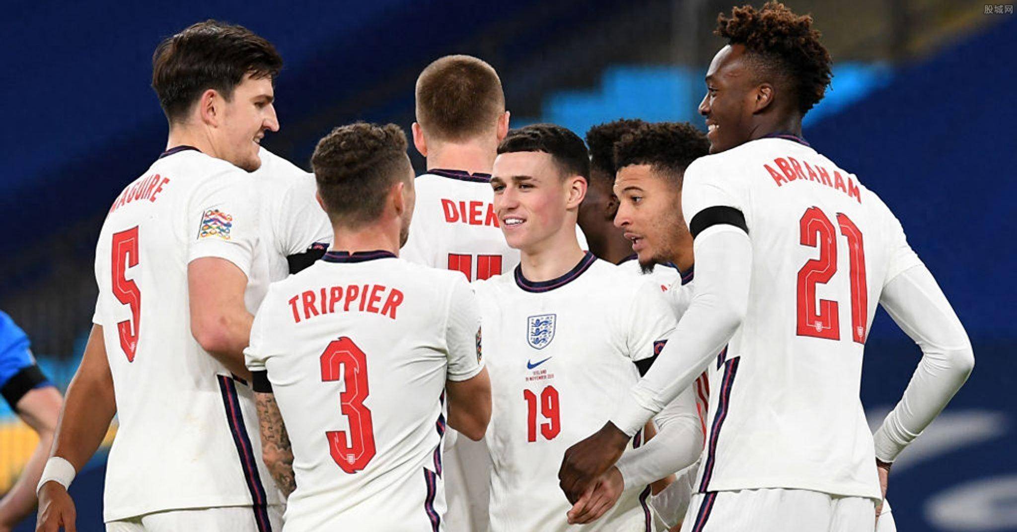 英格兰队员表现出色，助球队晋级八强的简单介绍