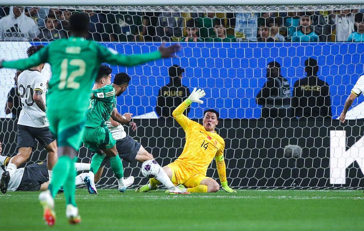 球队主场优势遭遇挑战，胜负存疑未卜的简单介绍