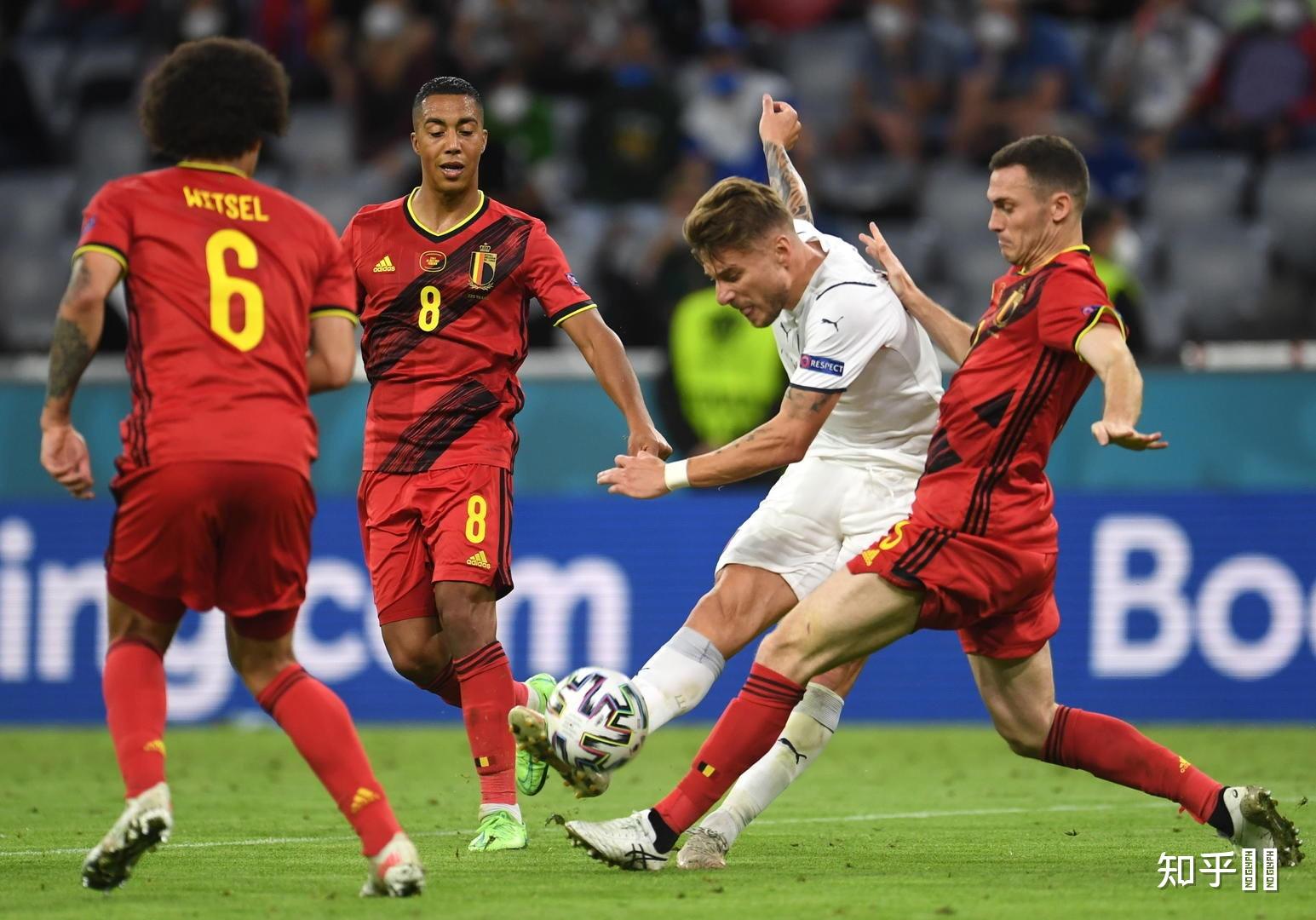 开云体育app-包含意大利队越过障碍，晋级到了下一轮比赛的词条