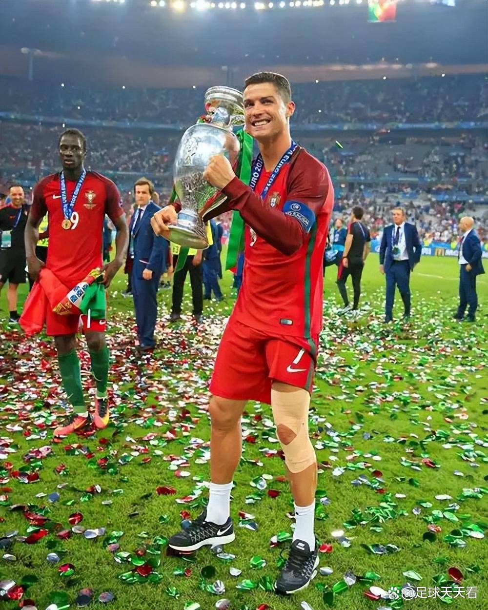 赛场上夺冠热门球队展现实力 赛场上夺冠热门球队展现实力