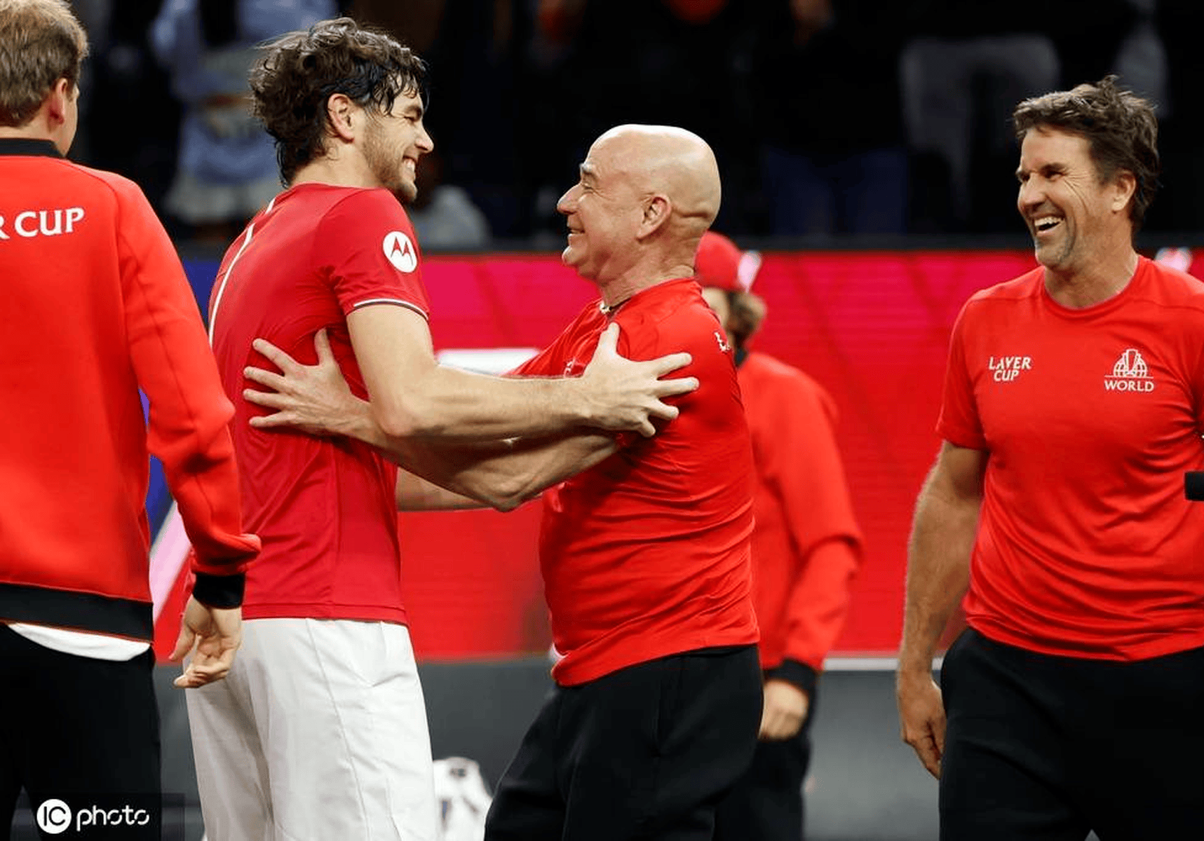 拉沃尔杯碾压ATP总决赛,蒂姆点燃赛场的简单介绍 拉沃尔杯碾压ATP总决赛,蒂姆点燃赛场的简单介绍