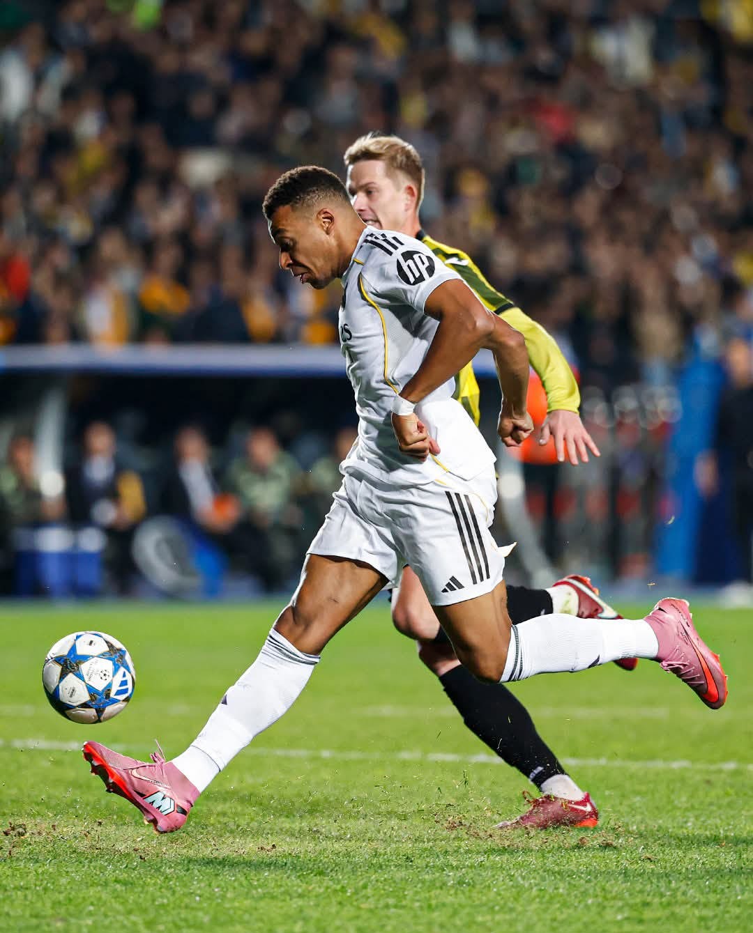 美国轻取皇马，阿什拉夫高光表现的简单介绍