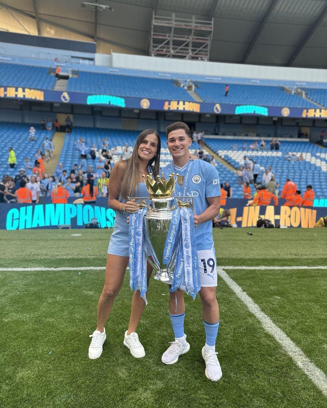 开云体育入口-包含那不勒斯碾压曼城，阿尔瓦雷斯惊艳四座的词条