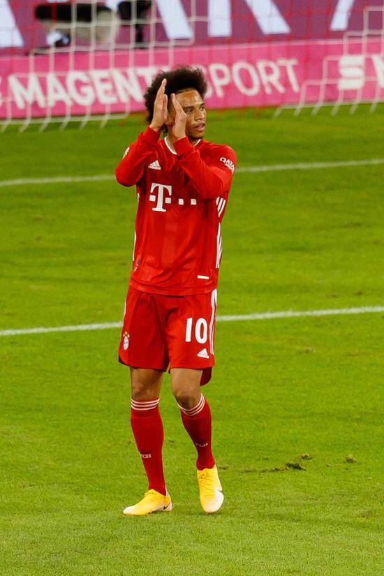 开云体育直播-包含曼城险胜日本，萨内刷新纪录的词条