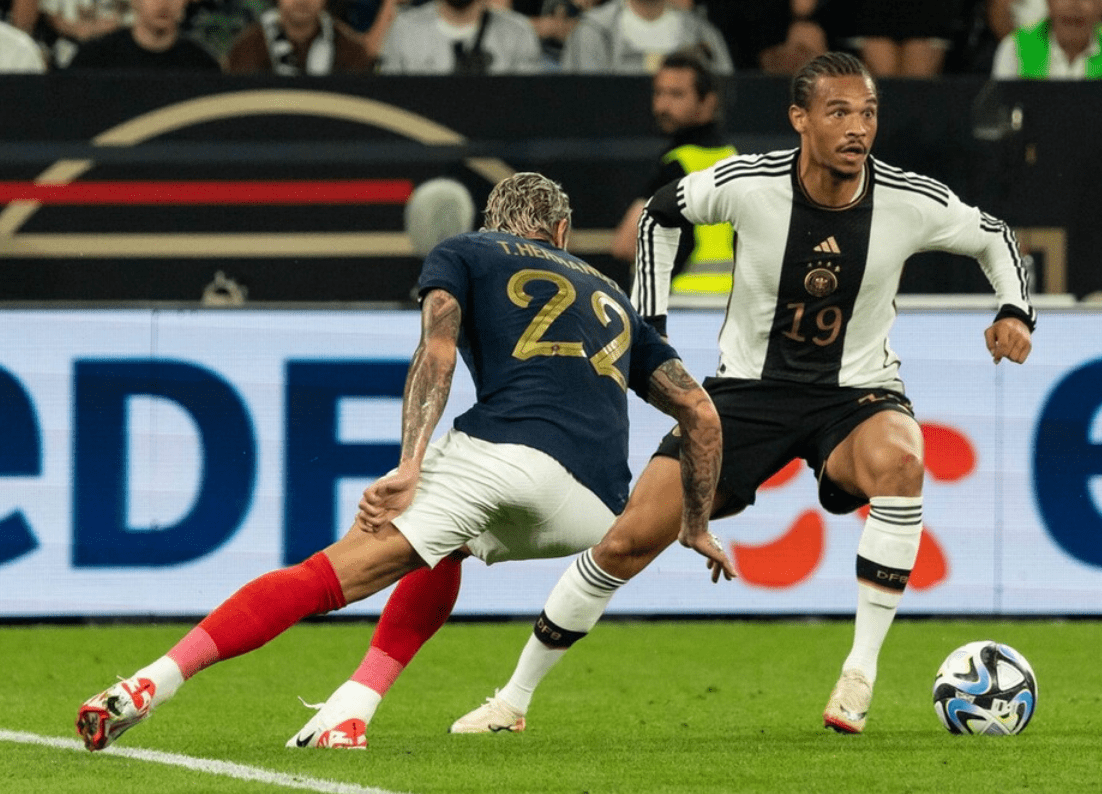 法国队轻取德国队，马龙高光表现