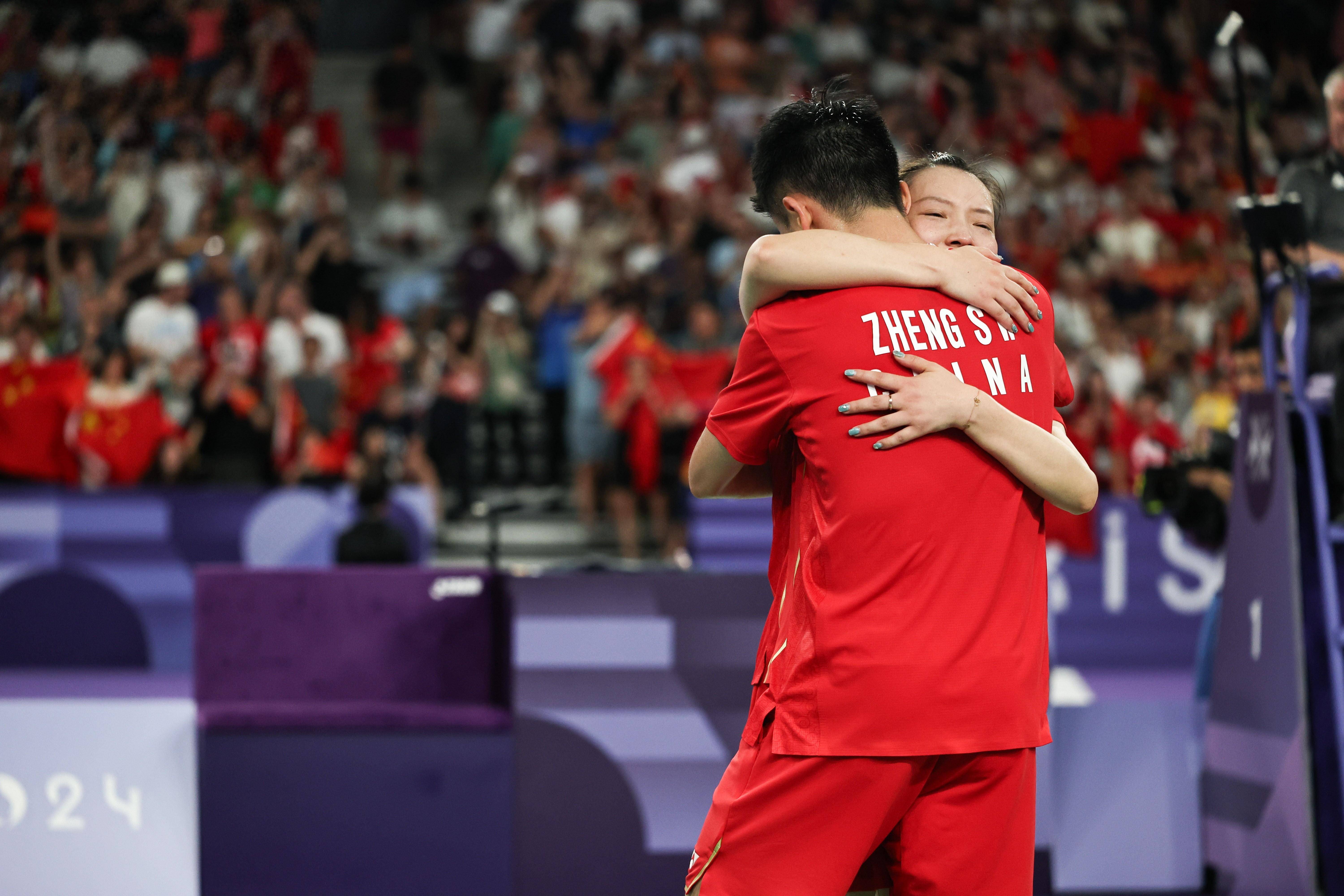 中国队完胜韩国队，郑思维惊艳四座