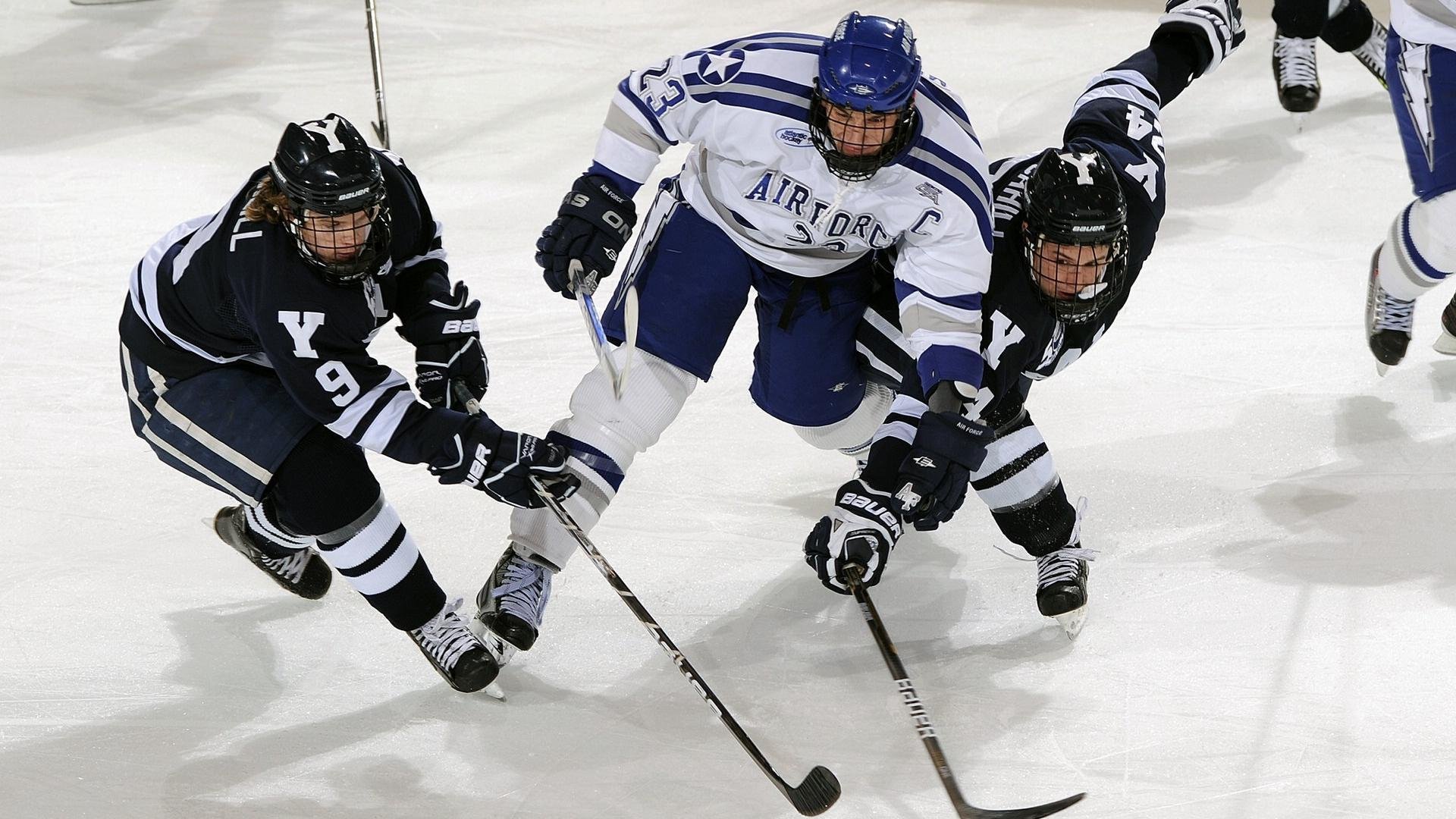 赛道与球场，当拉文的冠军意志驶入F1争冠战场