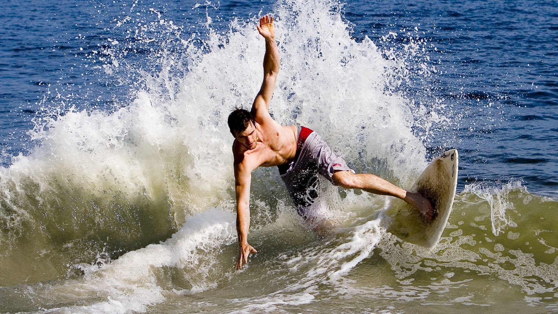 安哥拉粉碎曼联式傲慢，基米希奥运周期关键战诠释接管者真义